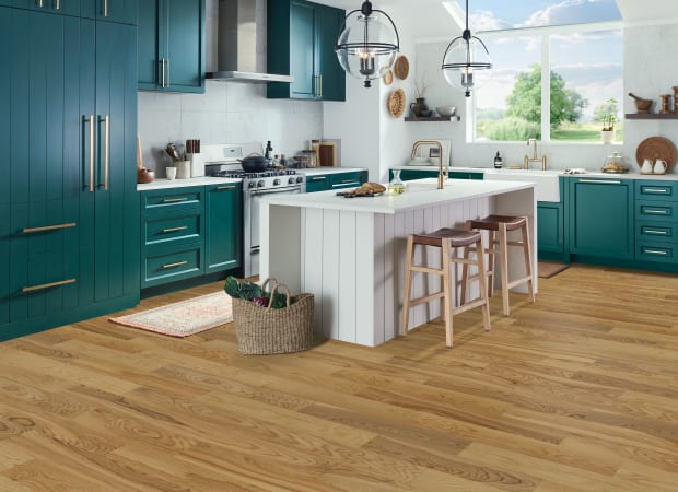 Dogwood Pro Ash Engineered in Tailored Natural 6-1/2" | Bruce