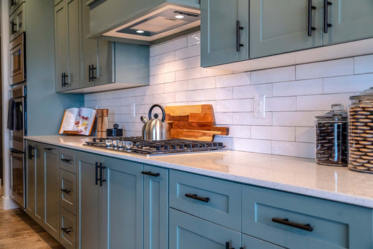 Choosing the Right Tile Color for Your Backsplash