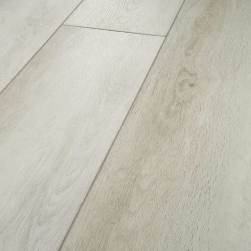 TITAN HD PLUS PLATINUM in Modern Oak Luxury Vinyl