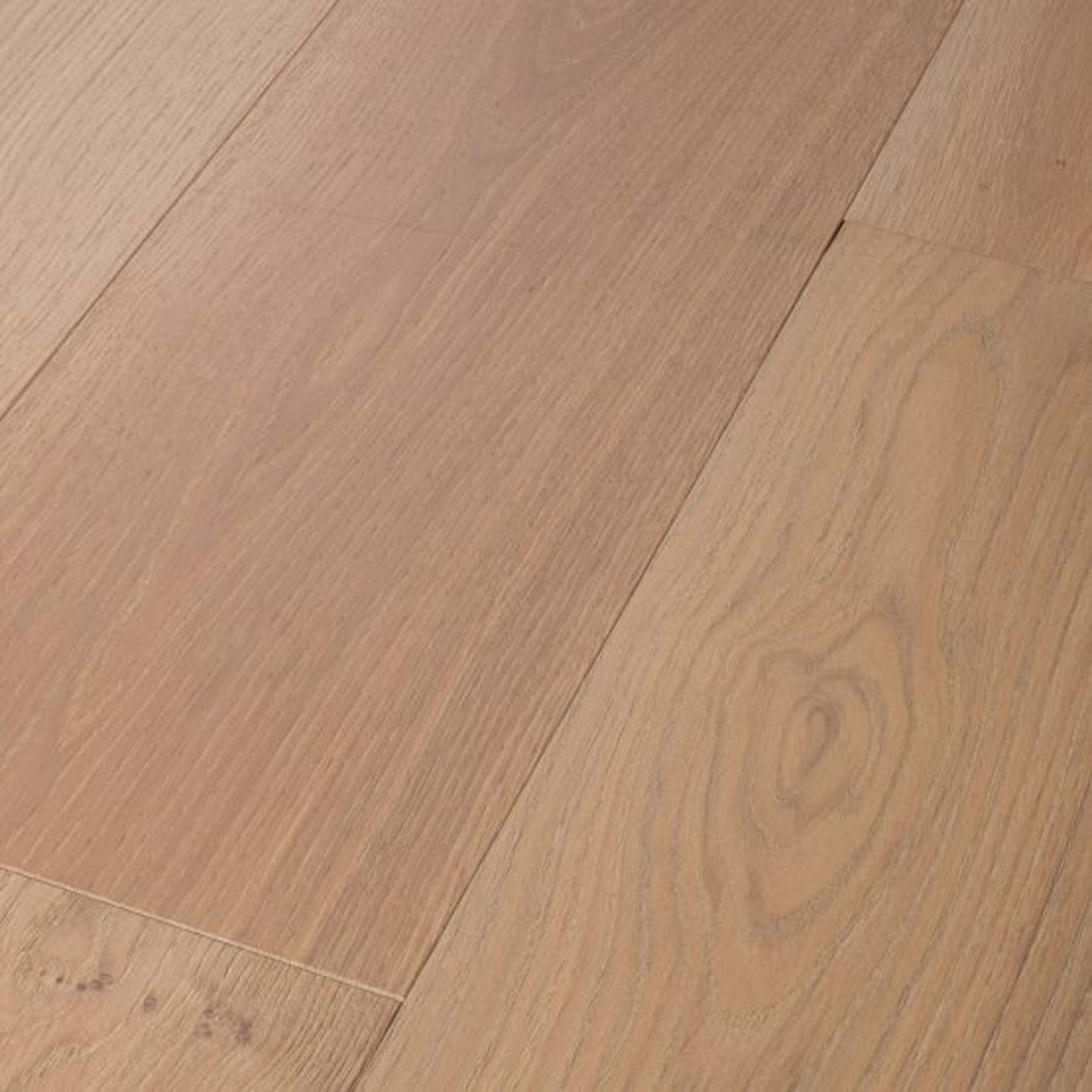 Heritage House in Somerton Castle Hardwood