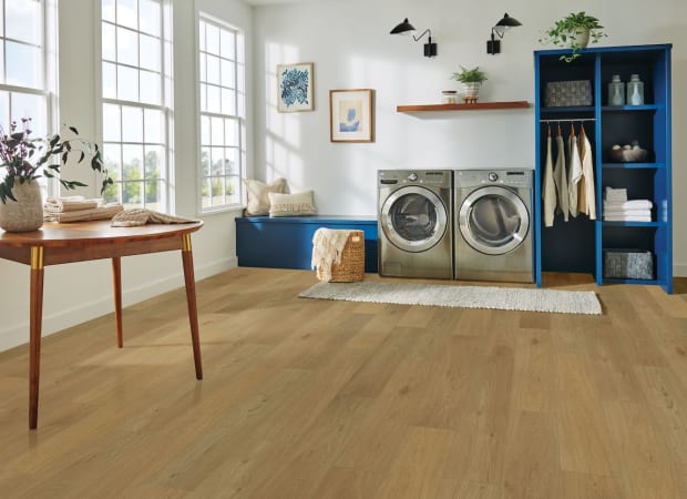 Ingenious Plank in Golden Oak 7.83" X 48" | Bruce