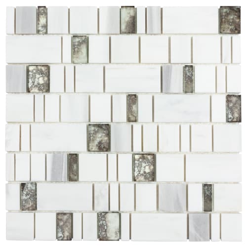 Dazzle in Bravado Silver Glass Tile