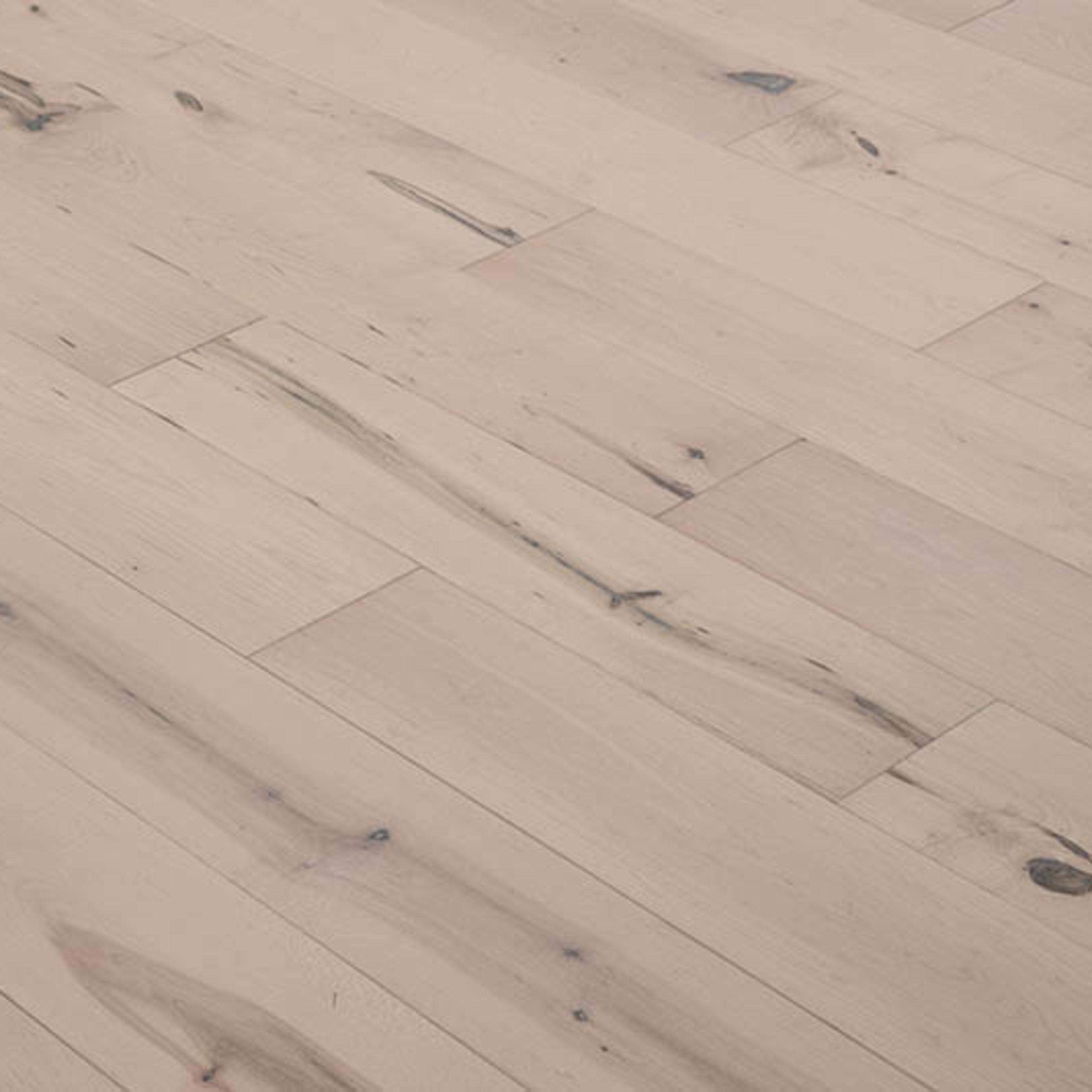 Bailey in San Rafael Hardwood