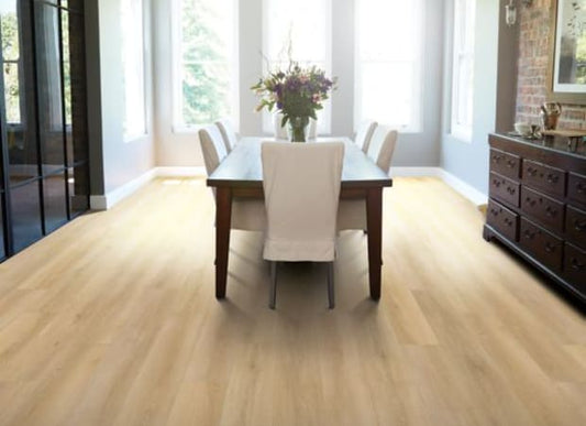 Amber Escape in Finley