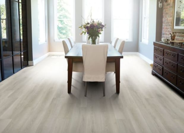 Amber Escape in Sterling