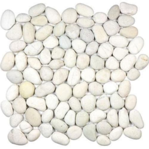 River Pebbles in Ivory Blend - Pebbles Mosaic Round Tile