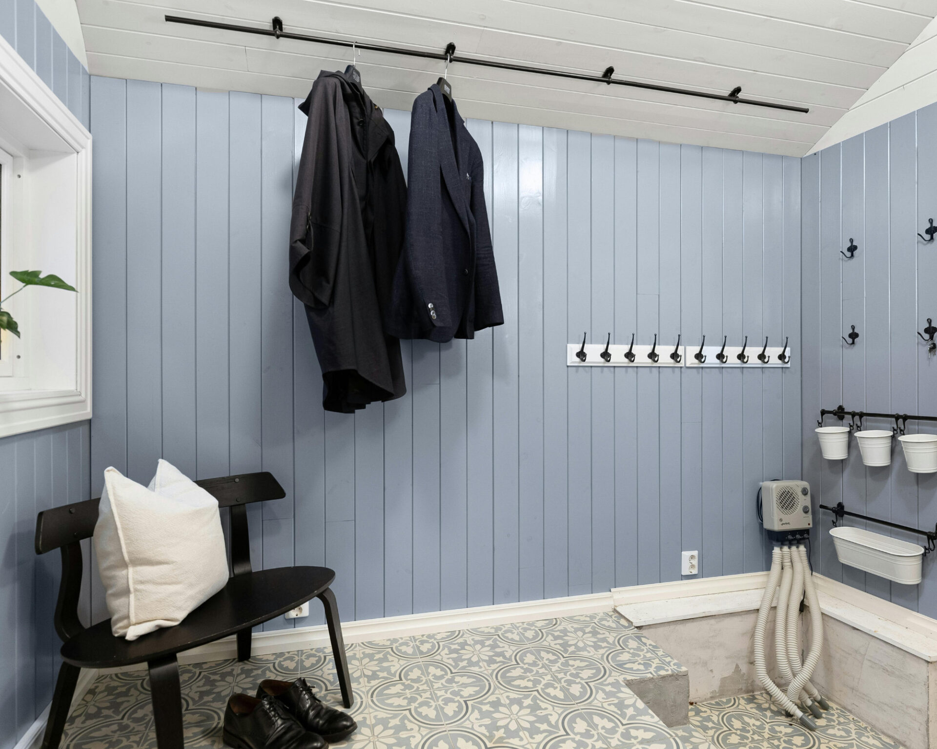 Mudroom flooring options in the Tri-Cities, WA