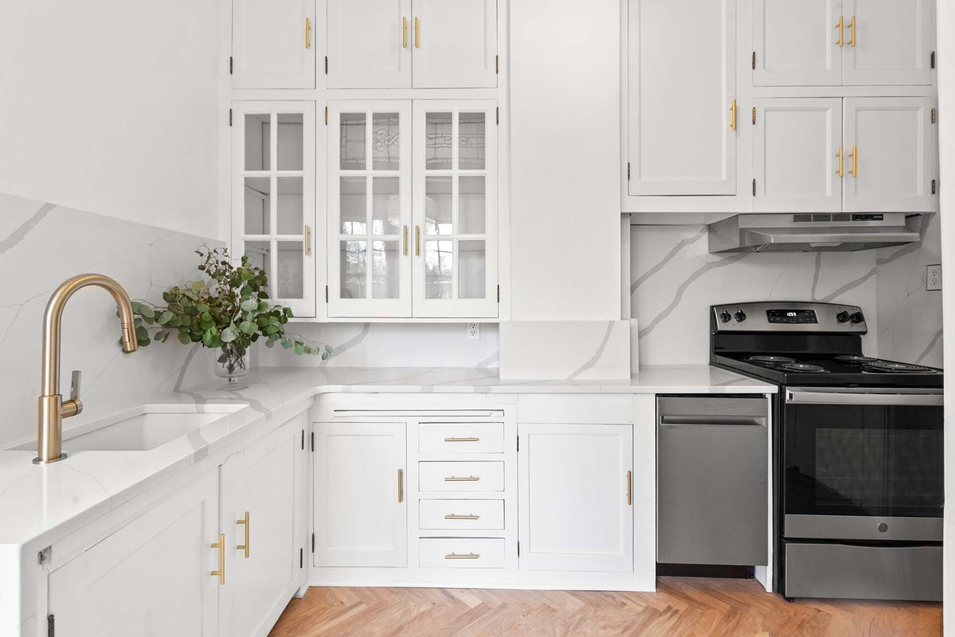 Kitchen cabinets from Murley's in the Tri-Cities, WA
