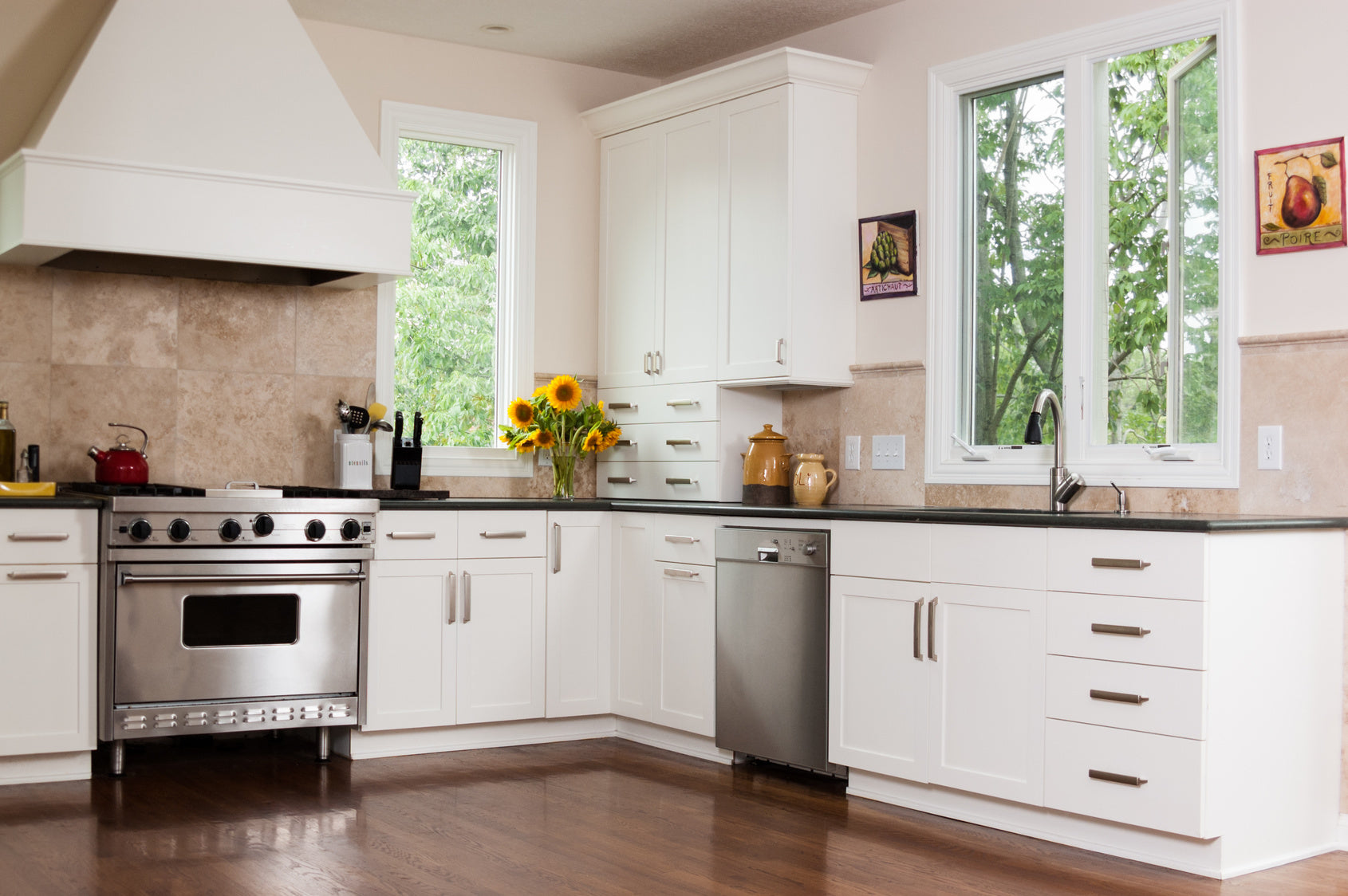 Custom kitchen cabinetry for a Tri-Cities kitchen remodel